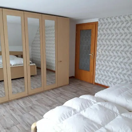 Haus Leevke Holiday home Pewsum